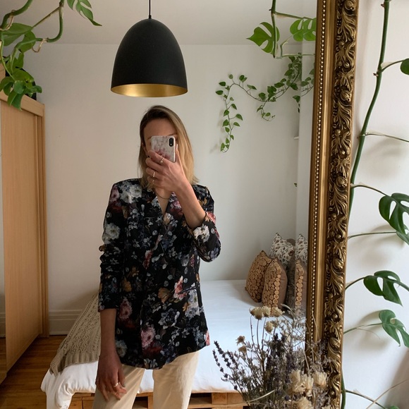 Floral blazer - Picture 2 of 7